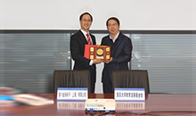 路創(chuàng)走進(jìn)中國(guó)在復(fù)旦大學(xué)設(shè)獎(jiǎng)學(xué)金