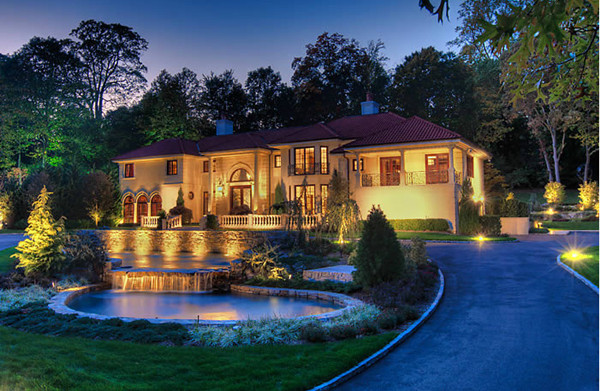 智能燈光控制系統(tǒng)與傳統(tǒng)燈光系統(tǒng)有哪些區(qū)別？